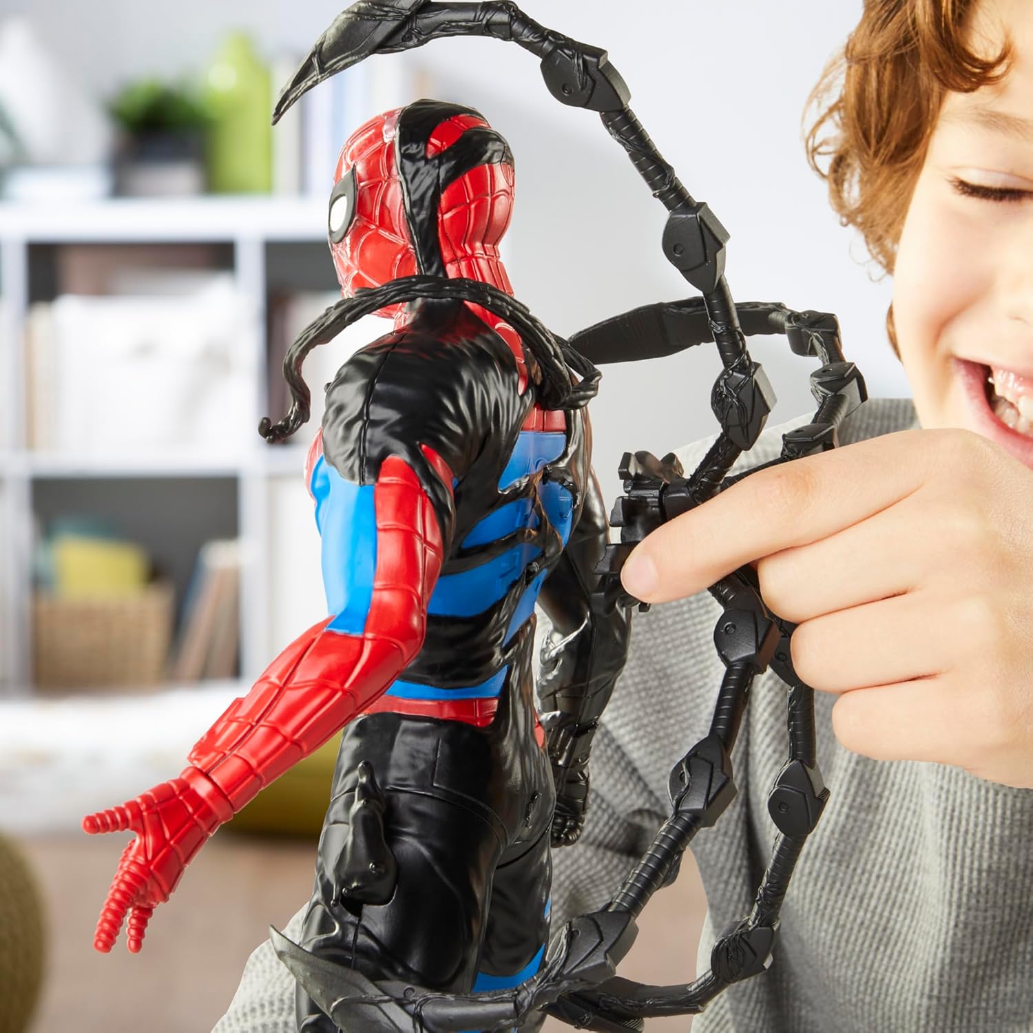 Hasbro Hasbro - Marvel Spider-Man - Action Figure di Spider-Man VenomVersus Liquid Shifter