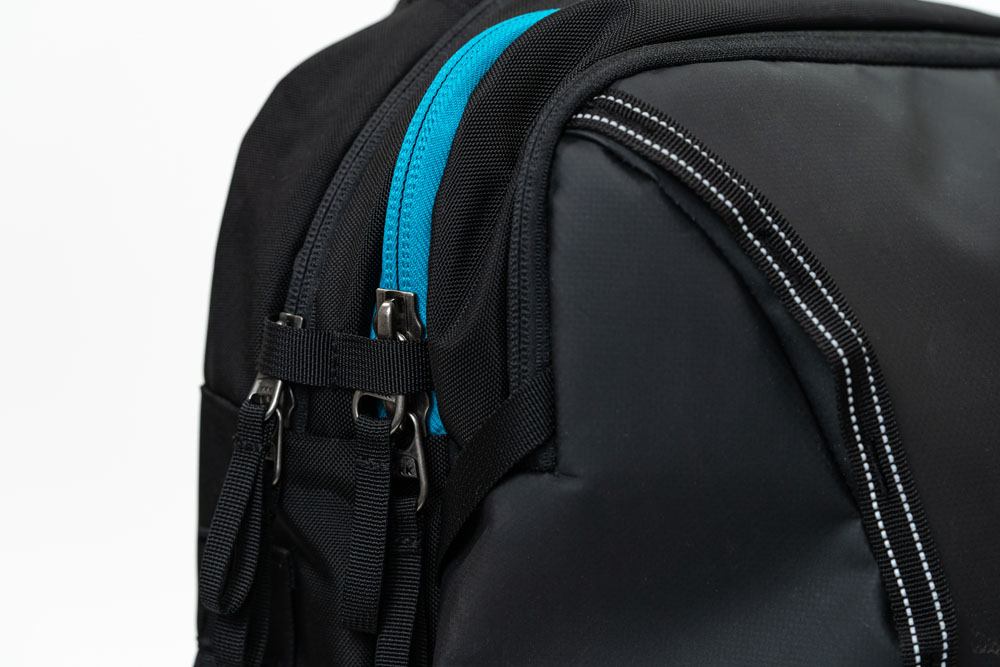 Ultimate Guard - Backpack Vago 28 Journey - Black & Petrol