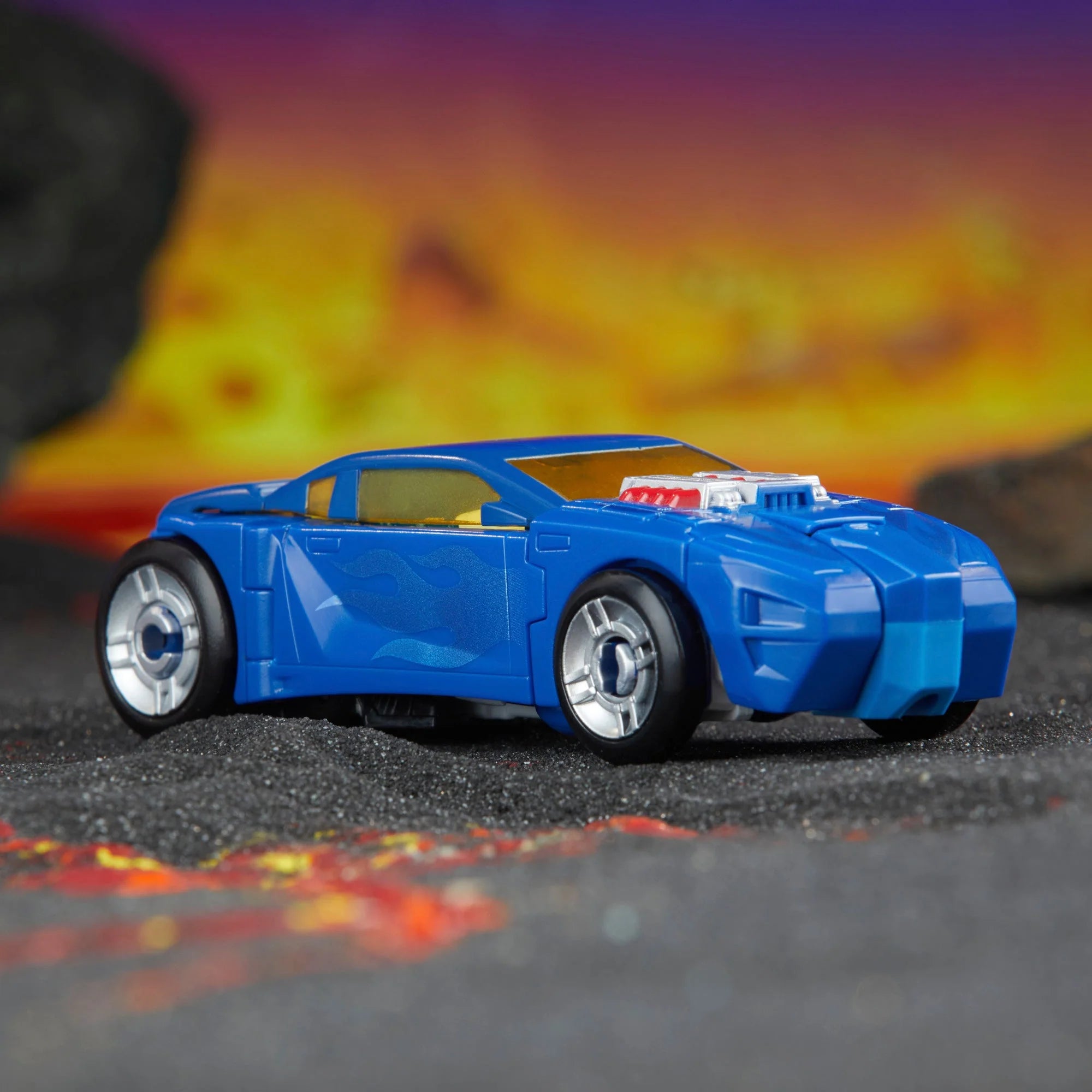 Action Figure Transformers Legacy Side Burn | Deluxe Class 14 Cm, Convertibile, Ispirata A Robots In Disguise