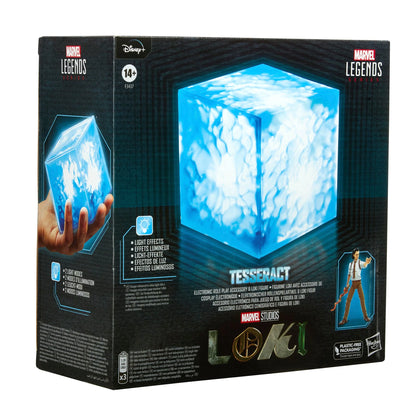 Hasbro - Marvel Legends Series - Tesseract Electronic Role Play Accessory