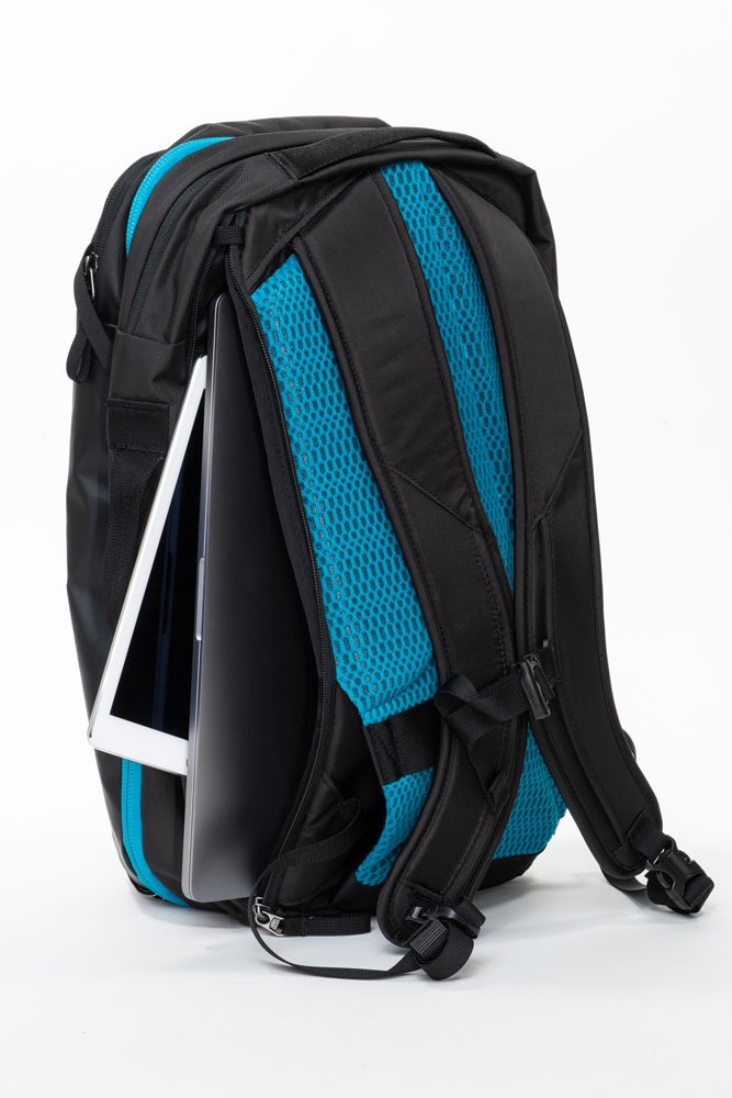 Ultimate Guard Vago 28 Journey Backpack - 28L Travel Backpack With Laptop Compartment, 180-Degree Access, Reflective Straps
